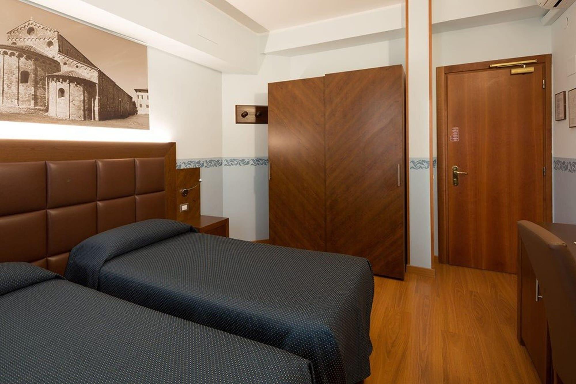 Hotel Terminus & Plaza Pisa Exterior foto