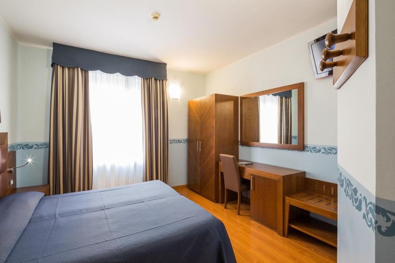 Hotel Terminus & Plaza Pisa Exterior foto