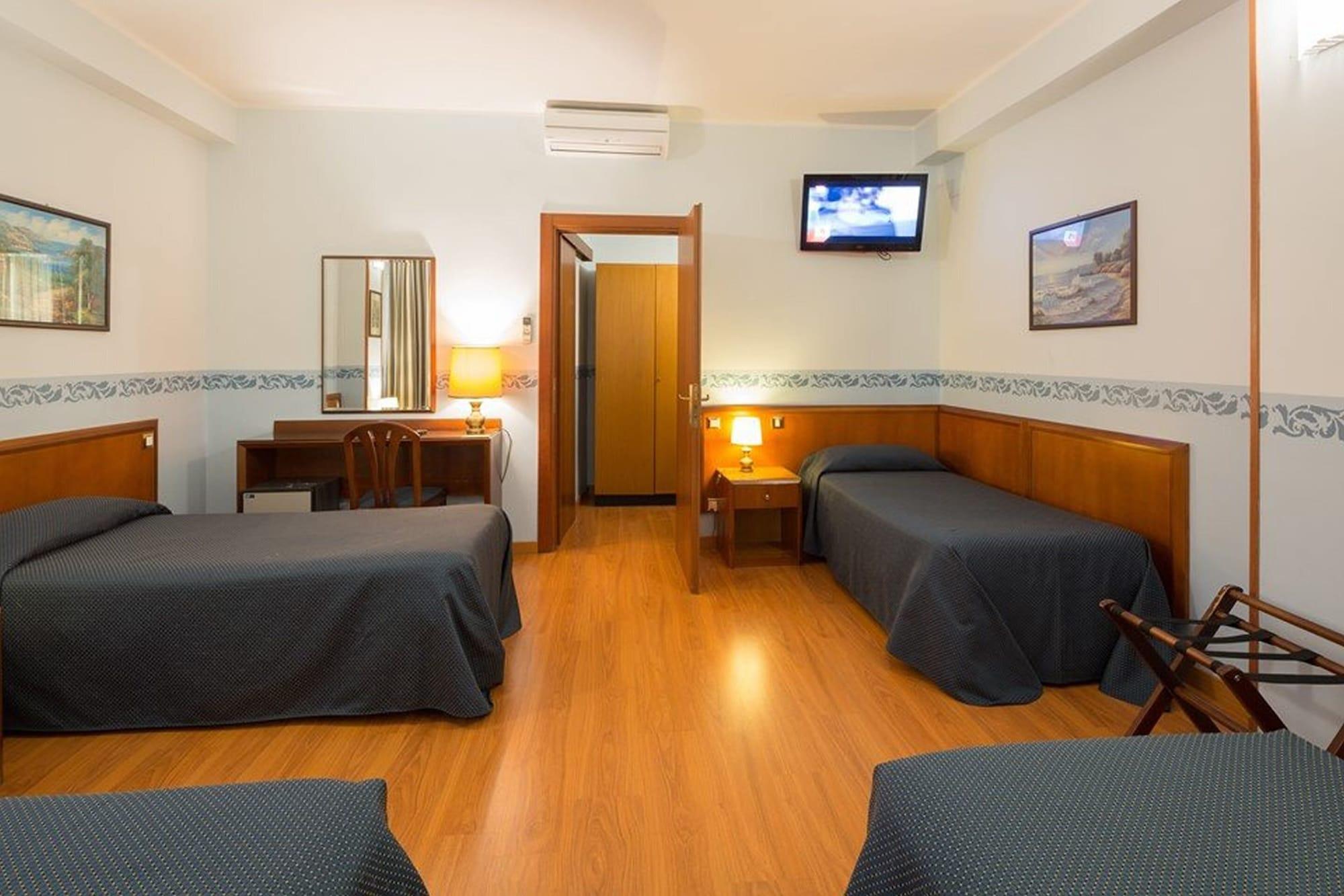 Hotel Terminus & Plaza Pisa Exterior foto