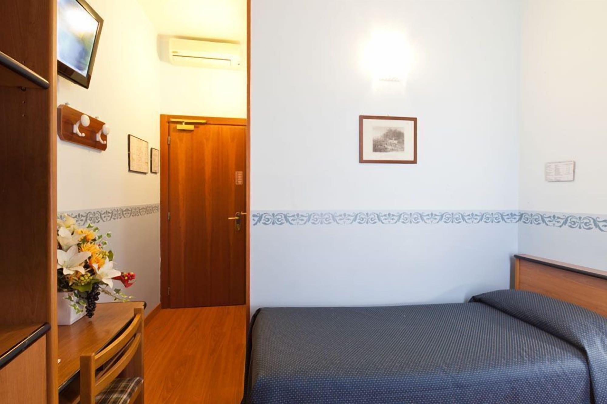 Hotel Terminus & Plaza Pisa Exterior foto
