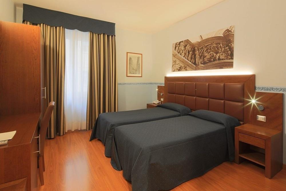 Hotel Terminus & Plaza Pisa Exterior foto