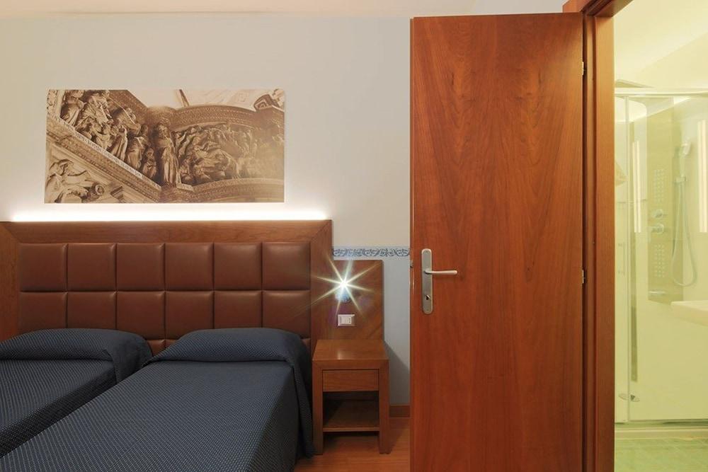 Hotel Terminus & Plaza Pisa Exterior foto